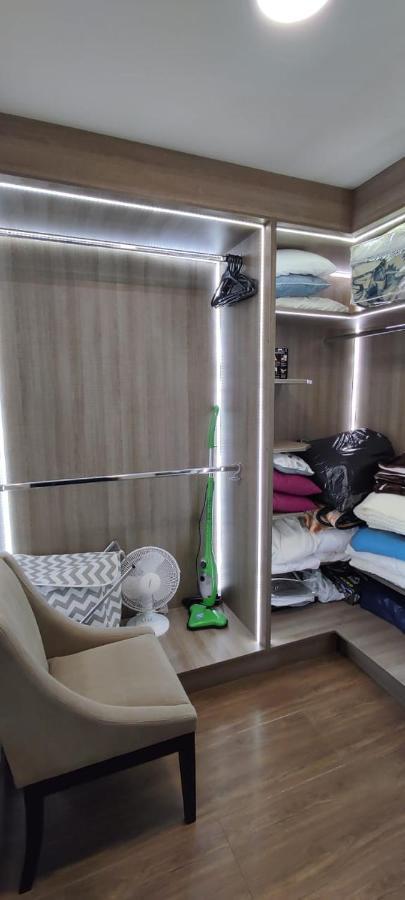 Apartment De Lujo, Piso Alto, Junto Parque Carolina, Generador Electrico Quito