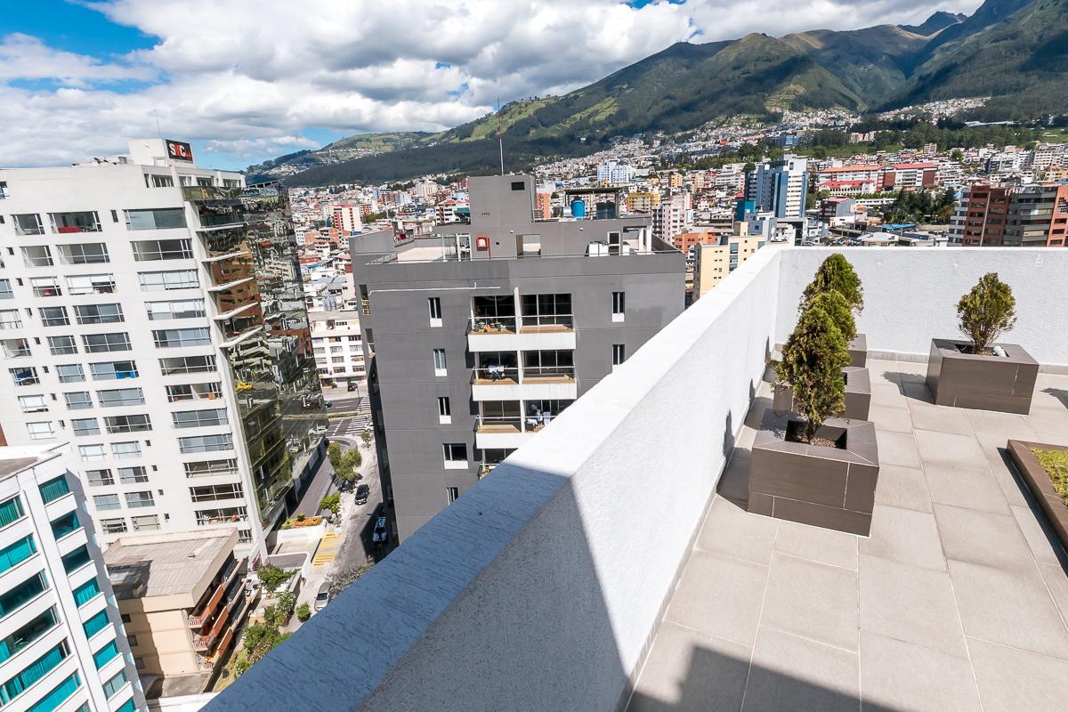De Lujo, Piso Alto, Junto Parque Carolina, Generador Electrico * Quito