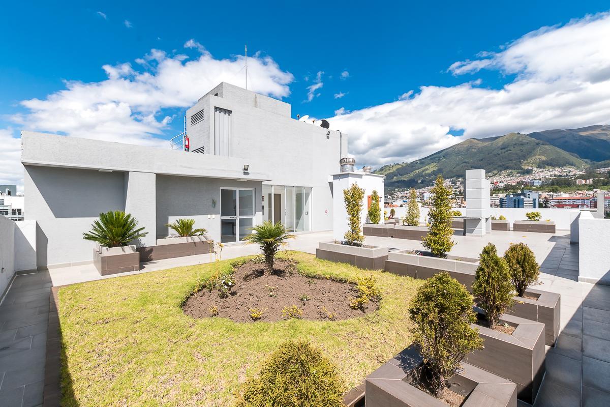 De Lujo, Piso Alto, Junto Parque Carolina, Generador Electrico * Quito